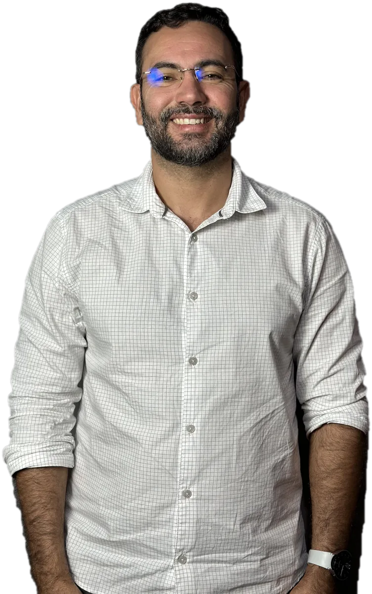 Dr. Raul Tavares sorrindo